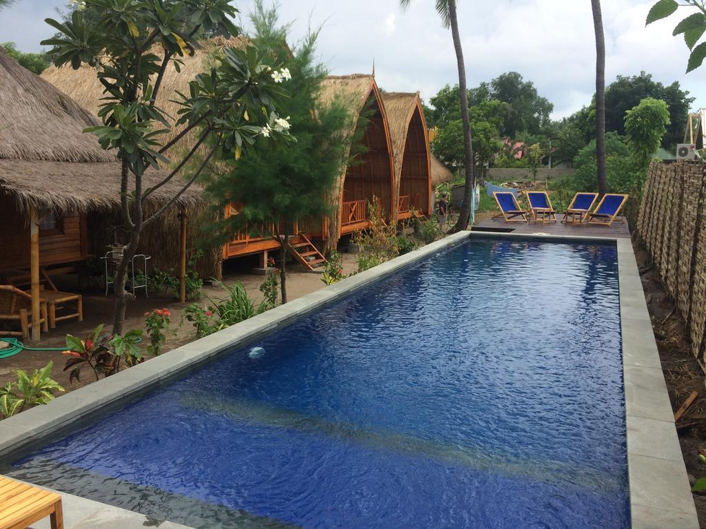 Damai Bungalows Гили-Эйр Экстерьер фото