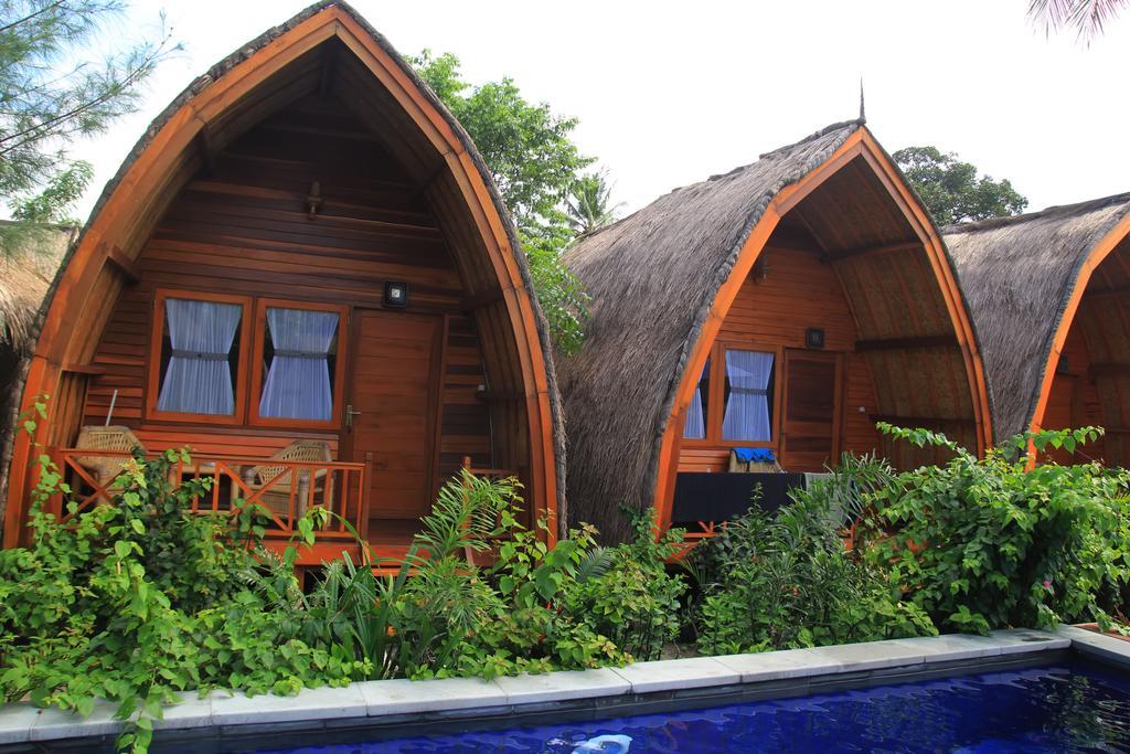 Damai Bungalows Гили-Эйр Экстерьер фото