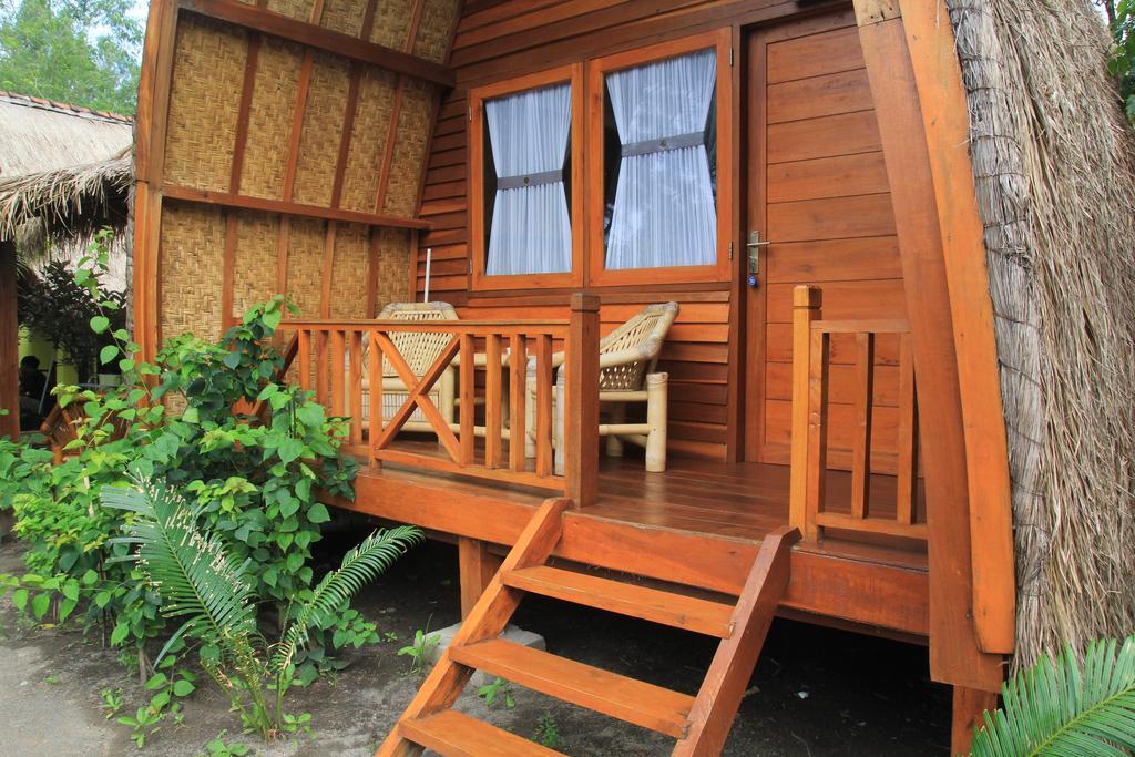 Damai Bungalows Гили-Эйр Экстерьер фото