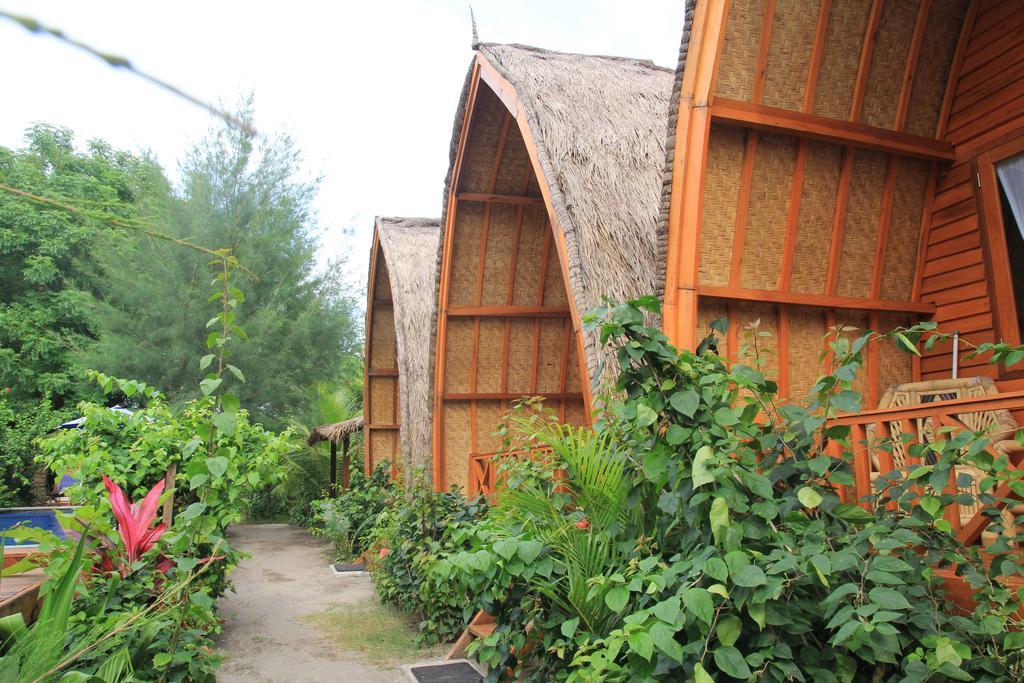 Damai Bungalows Гили-Эйр Экстерьер фото