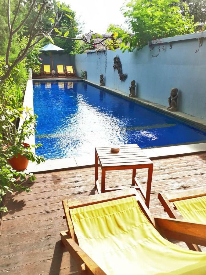 Damai Bungalows Гили-Эйр Экстерьер фото