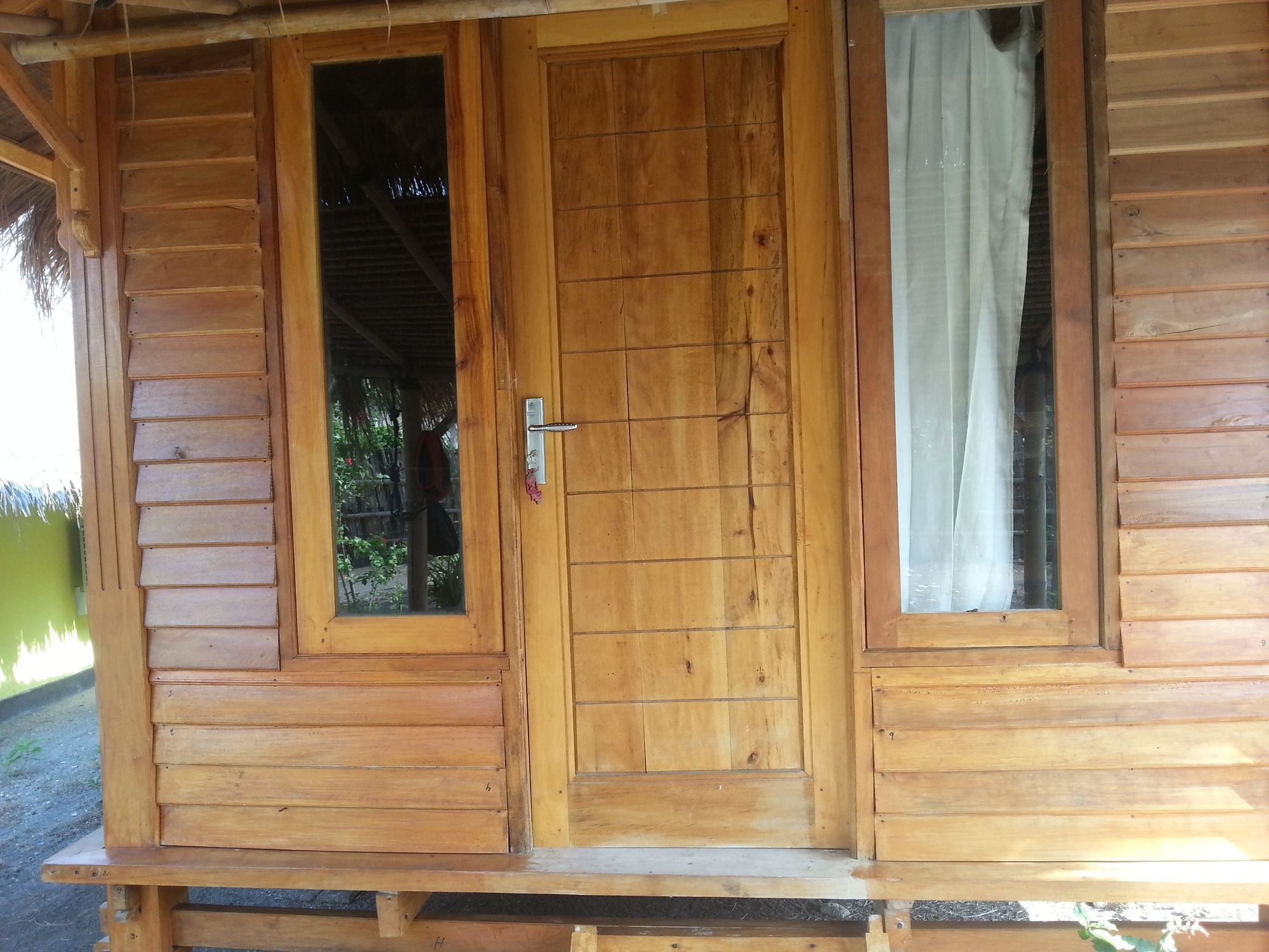 Damai Bungalows Гили-Эйр Экстерьер фото