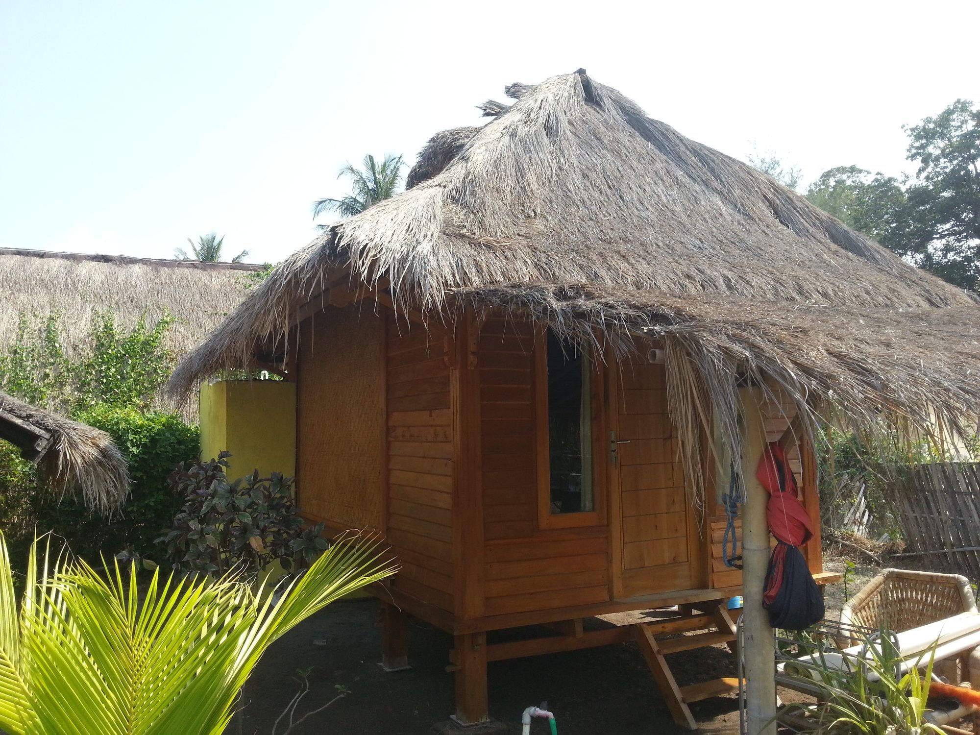 Damai Bungalows Гили-Эйр Экстерьер фото